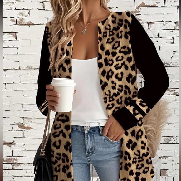 Leopard Print Open Front Cardigan - Picture 2 of 4